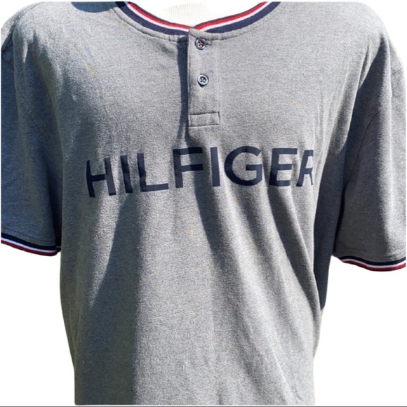 Tommy causal shirt 👕 - Picture 2 of 7